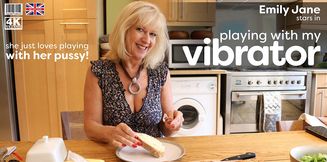 Classy mature granny loves playing with her vibrator