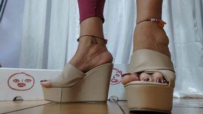 with high platform heels crushes and stomps (1)