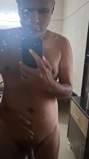 Handy Job looking for tight pussy