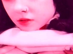 Amateur Webcam Teen Flashes Masturbates