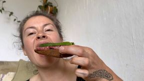 eating summer sandwich