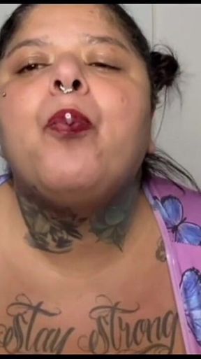 Plus-size Woman Sucking on Her Lollipop - Full Version