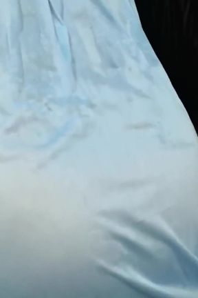 Sri Lankan Stepaunty Having Sex Fun with a Guy Cowgirl and Blowjob