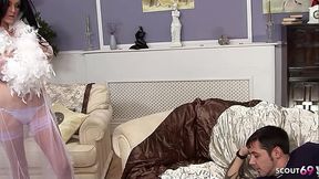 Skinny Young Step Mom seduce the laze around Boy to Fuck