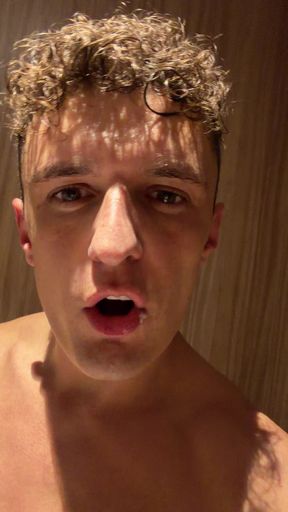 Jak White Wanks and Shoots His Load in the Gym Showers