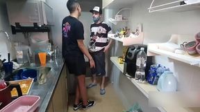 erick diaz ajudando o novinho que torceu o pe