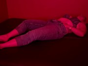 Selbstbefriedigung Kino zittern Zucken stöhnen intensive multiple Orgasmen feuchte Klitoris reiben
