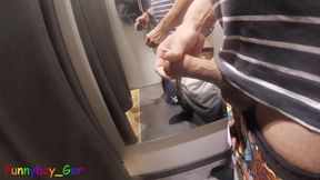 Jerk off in Locker