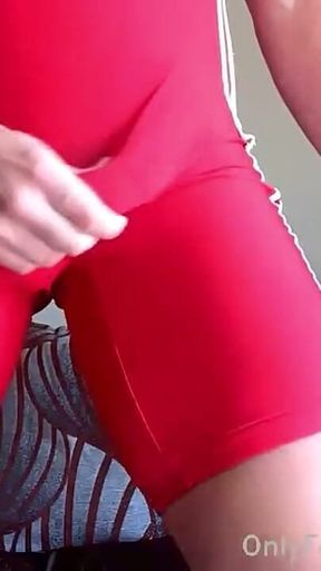 Cumming in a Singlet
