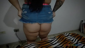 (Introdu&ccedil_&atilde_o)Beb&ecirc_ de cachorrinho,a bbw com seios grandes e rosados gozando 1