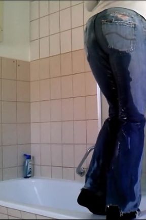 Yasmin Squirt Durch Jeans! Mess Explosion