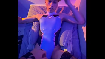 FUDENDO A CDZINHA SEM CAPA , FAZENDO ELA DE PUTINHA OBEDIENTE. - FREE