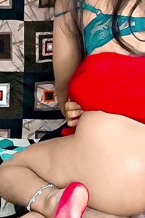 Newly Married Indian House Wife Hardcore Fuck with Her Neighbour