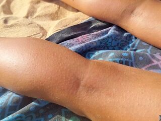 Hotsportfit’s Pair Public Beach Tugjob and Twat Masturbation