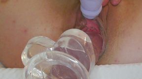 Zoey Portland Plays with Pussy