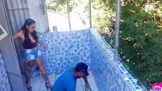 PAU PRA TODA OBRA - 100% ANAL - PAGANDO A OBRA DE CASA LEVANDO PORRA DO PEDREIRO NO CU - Jhonn Corleone