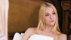 Sarah Vandella teach Lexi Lore how to use a vibrator