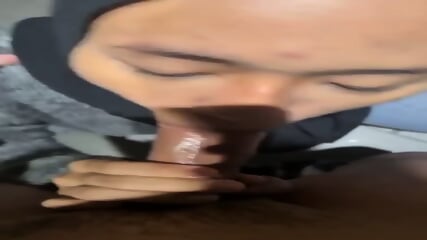 Ukhti Nur blowjob