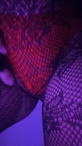 Dripping wet, come and lick it