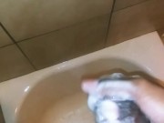 DL dark skin jacking off