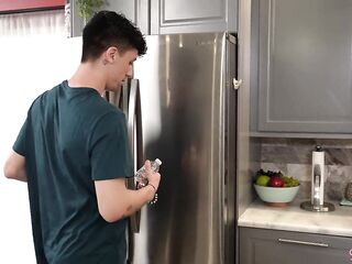 Stepmom Wishes My Cream - S4:e3