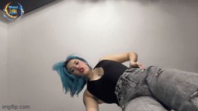 Giantess17