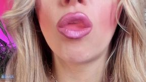 Blowing Bubbles Pink Bubblegum