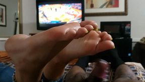 Sole Siren yellow toes footjob video 2 cumshot