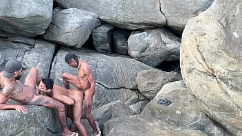 Sexo na praia.
