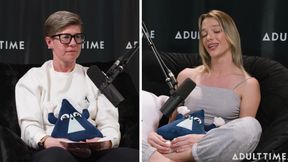 Kenna James Lesbian S*x, Hookups, & Dating Pornstars | the Adult Time Podcast