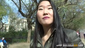 Sicilian babe surprises tourist with public lesbian sex