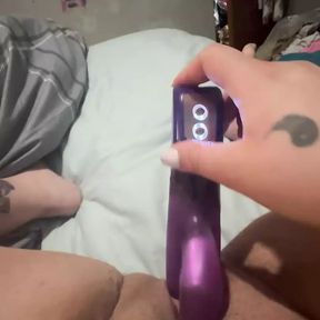 Bbw masturbates with purple dildo until cumming