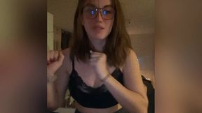video footjob de 6minutes, c’est ma premiere fois soyez cool