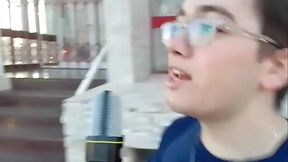 Gordo putito se mete microfono por el orto