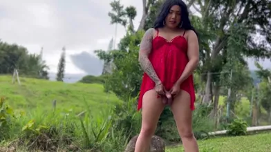 Sexy Doll JessieRoss Piss And Cums For You!