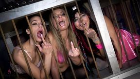 fisting squirting teen orgie! aufgefickt und mit sperma schwanger gefistet?!