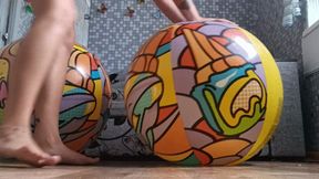 beachballs sittopop nackrd looner girl