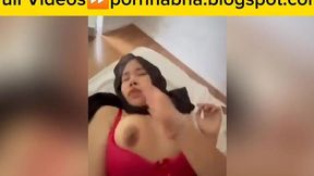 Kakak Berjilbab Menggoda Hati