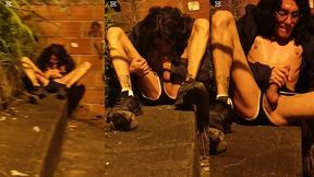 me la chupo y me corro en publico