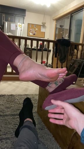 Amazing Step Mom Gwen Humours Your Weird Horny Foot Fetish: Hot Sweet Sweaty Slipper Play