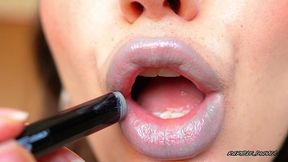 creamy silver melting kiss close up