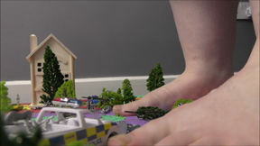 Giantess Destroys Small Town