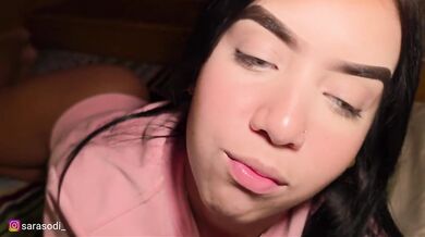 I enter my room and find her in a thread ufff!