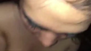 Pinay Ganda Blowjob sa Isang Fan 2k Bayad - Filipina Beauty Offers Blowjob for a Fan