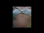 Short girl feeds samanta53 while showing her ass