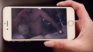 Jessa Rhodes got down on her knees in front of her boss and gave him a nice blowjob