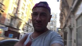 il drague un arabe dans la rue et le fait monter chez lui