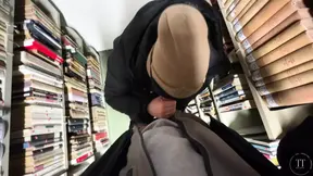 Blown off by student during study break in the university library - Huge load of sperm in her mouth