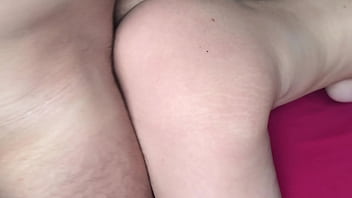 Fudendo e gozando com outro