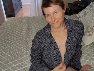 Pixie cut play session
